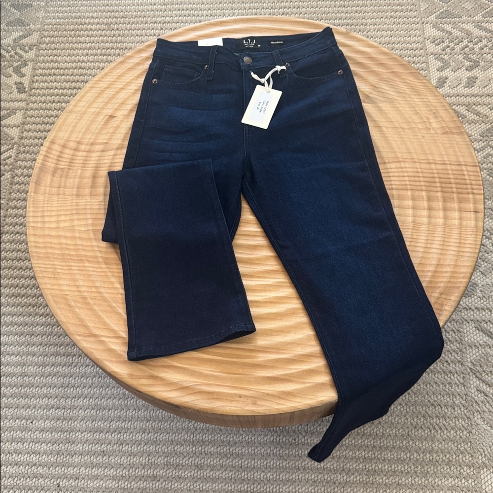 NWT L.T.J Elegant Midnight Blue Flare Jeans